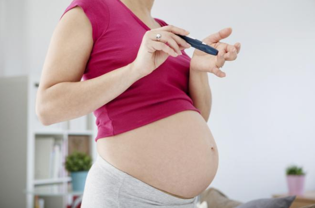Nguyên nhân đầy bụng khi mang thai là do đâu?
